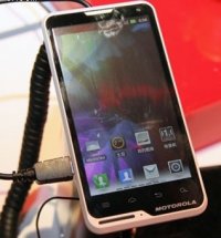 Motorola MOTOLUXE XT615 Android Mobile Phone