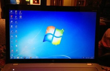 HP ENVY 17t-3200 3D Edition Notebook PC