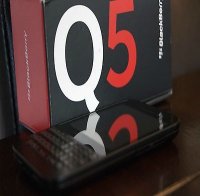 Blackberry Q5 Unlocked Smartphone