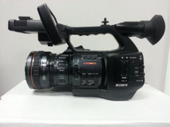 Sony PMW-EX1R HD Camcorder (3.5\" LCD)