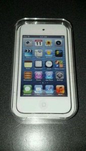 Apple iPod Touch 4th Generation White (16 GB)