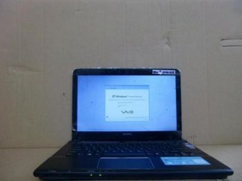 SONY VAIO SVE14117FXB laptop 14\" i5-2450M 2.5GHz 6GB 750GB HDD