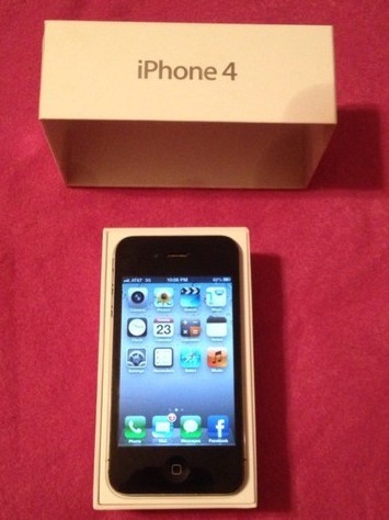 Apple iphone 4 16GB black unlocked smartphone - Click Image to Close