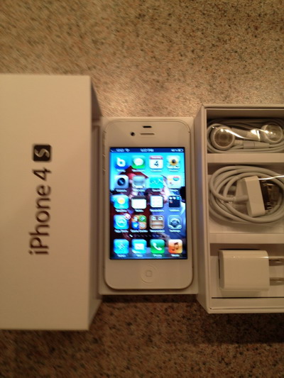 Original Apple iPhone 4S 64GB white unlocked - Click Image to Close