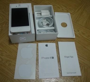 Original Apple iPhone 4S - 32GB white unlocked! - Click Image to Close